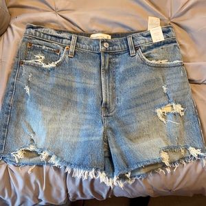 Abercrombie & Fitch High Rise 4” Short